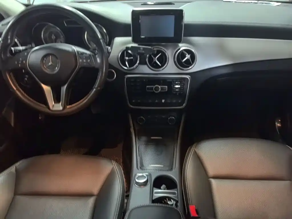 Mercedes-Benz GLA 2015 2015 GLA 220 4MATIC Fashion Edition