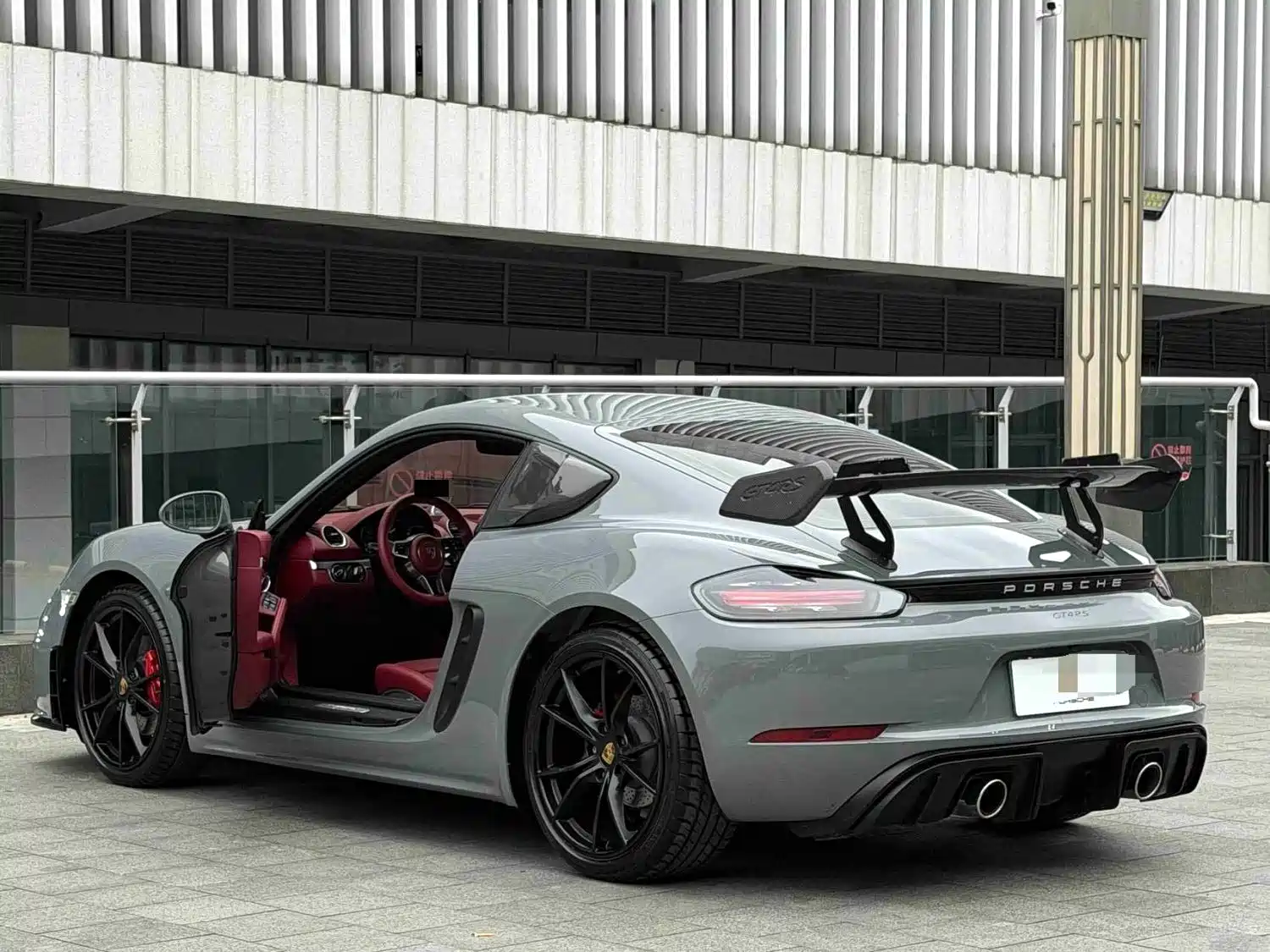 صورة 9 - Porsche 718