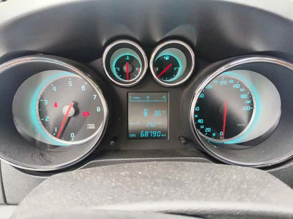 Changan CS35 2015 2015 1.6L Manual Luxury (China V)
