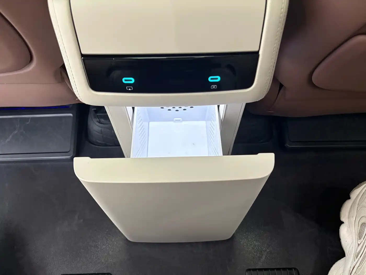 BYD Xia 2025 2025 DM-i 1.5T 180km Excellence
