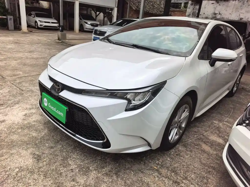 Toyota Levin 2021 185T CVT Luxury Edition фото 2