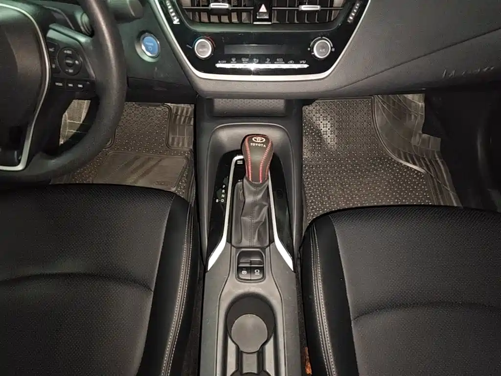 Toyota Corolla 2021 Hybrid 1.8L E-CVT Elite Edition фото 14