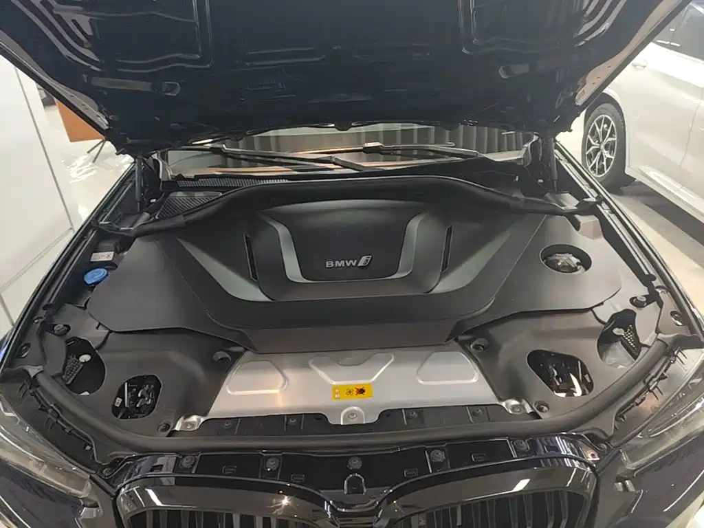 BMW iX3 2025 2024 Innovation Leader