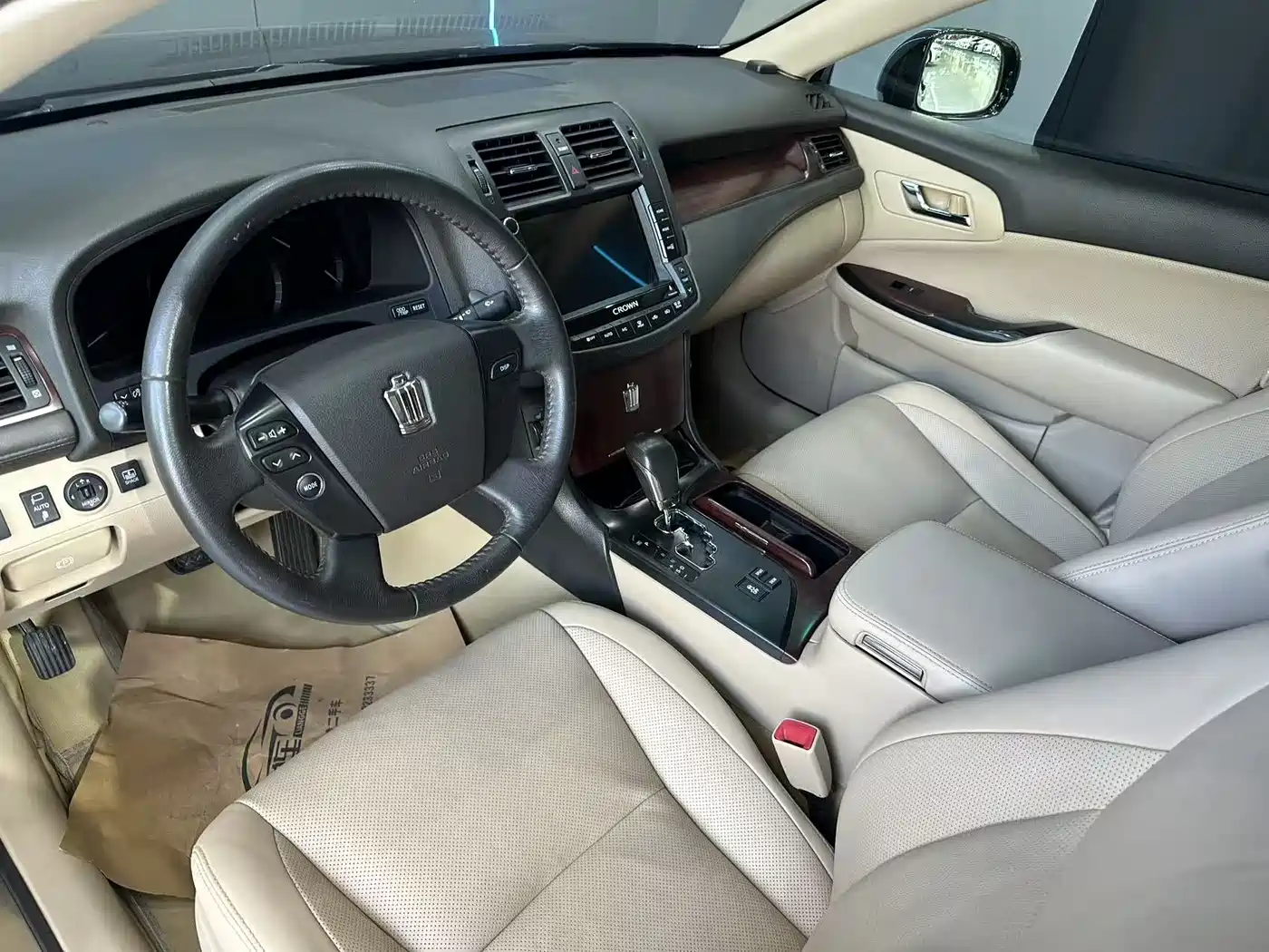Toyota Crown 2010 2.5L Royal Leather Sunroof фото 11