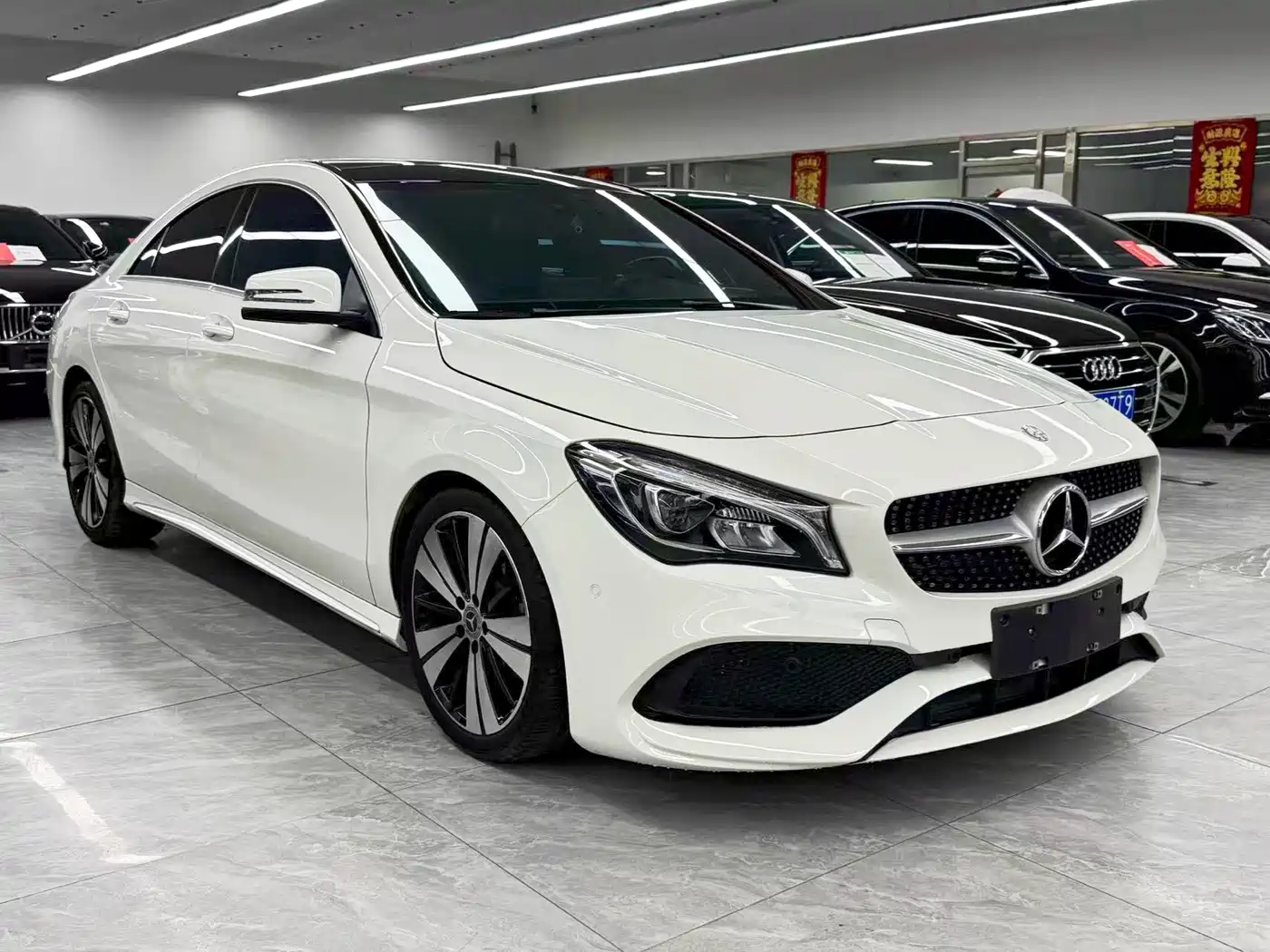Mercedes-Benz CLA (Import) 2016 CLA 200 Fashion фото 3
