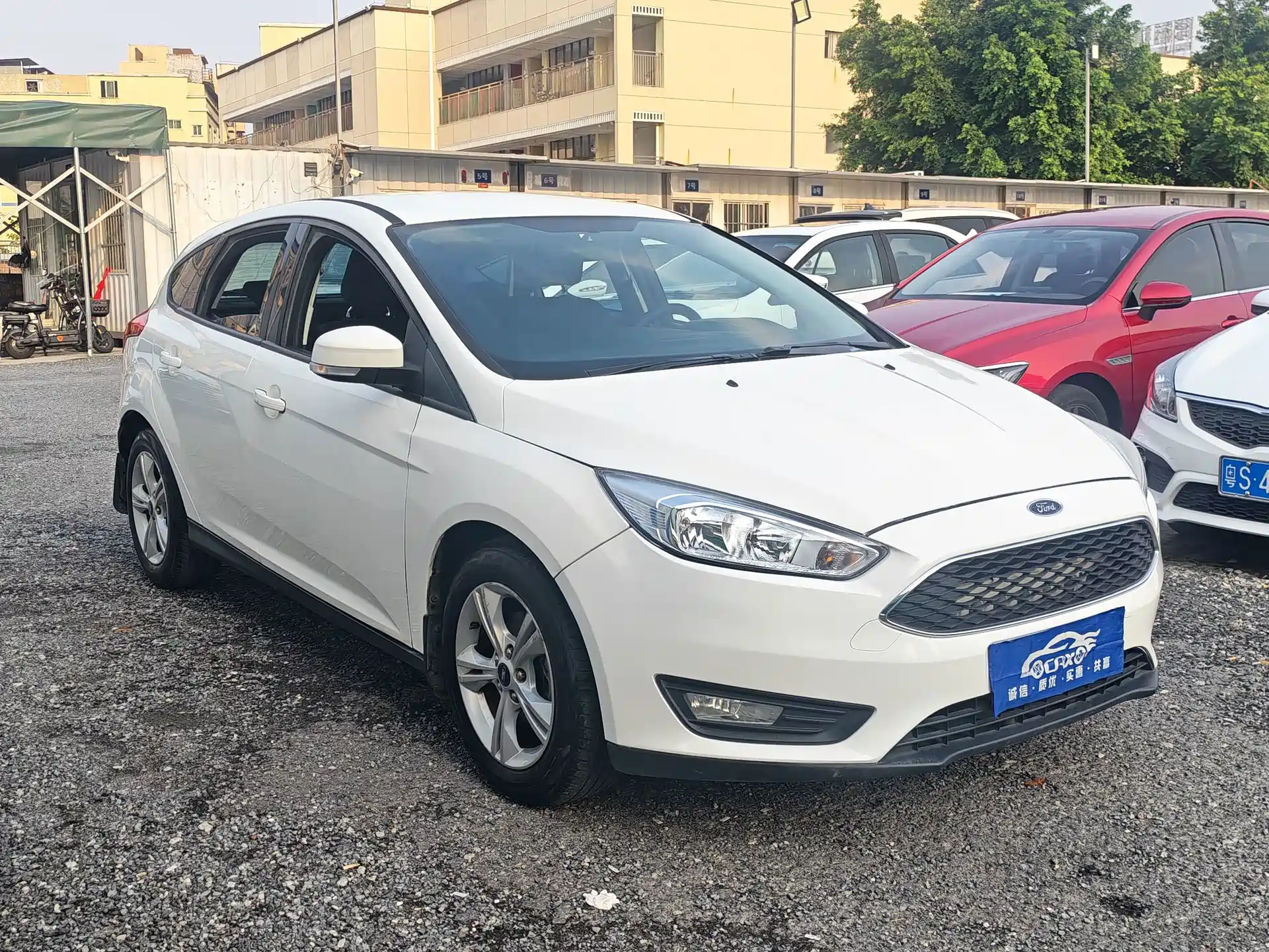 Фото 1 - Ford Focus