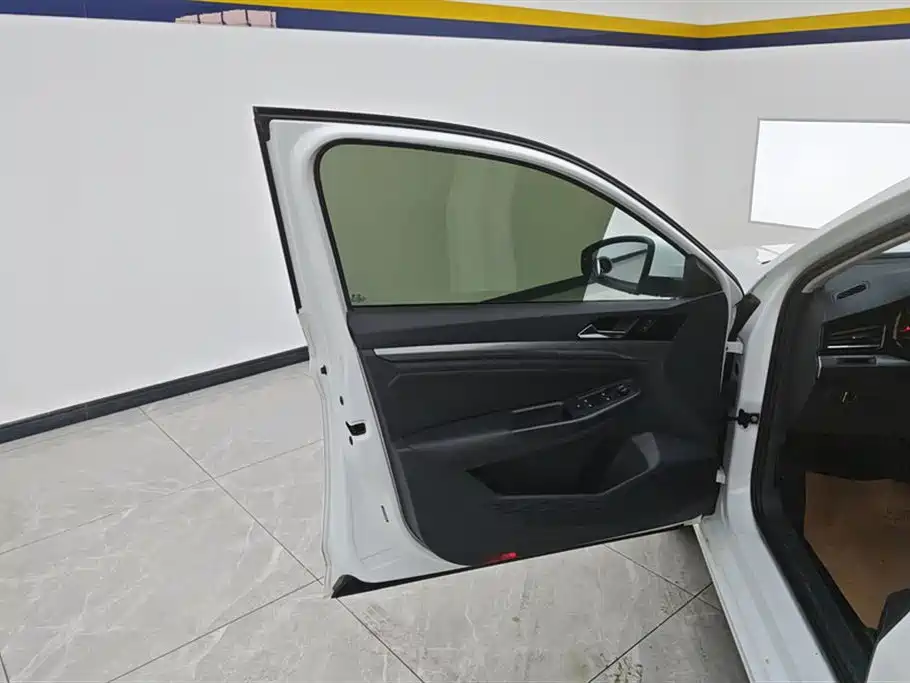 Volkswagen Bora 2020 1.5L Automatic Comfort фото 7