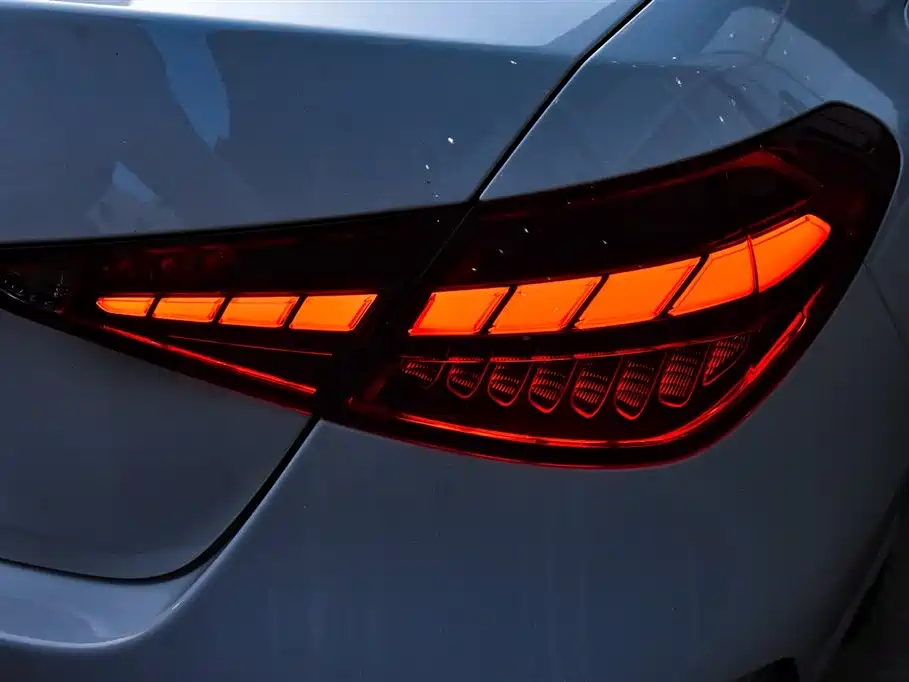 Mercedes-Benz C-Class 2023 C 200 L Sport фото 13