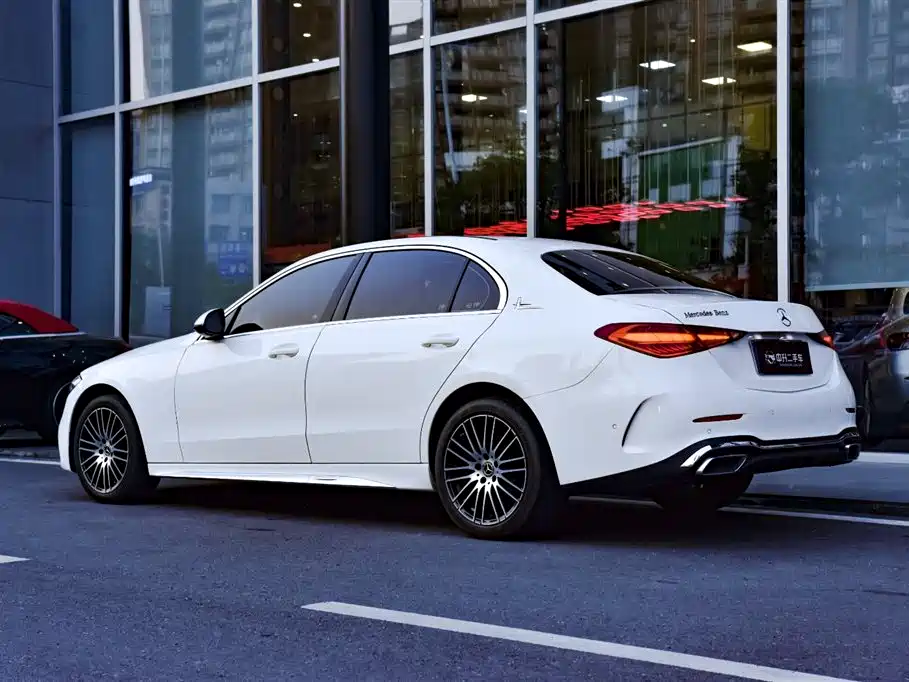Mercedes-Benz C-Class 2023 C 200 L Sport фото 4