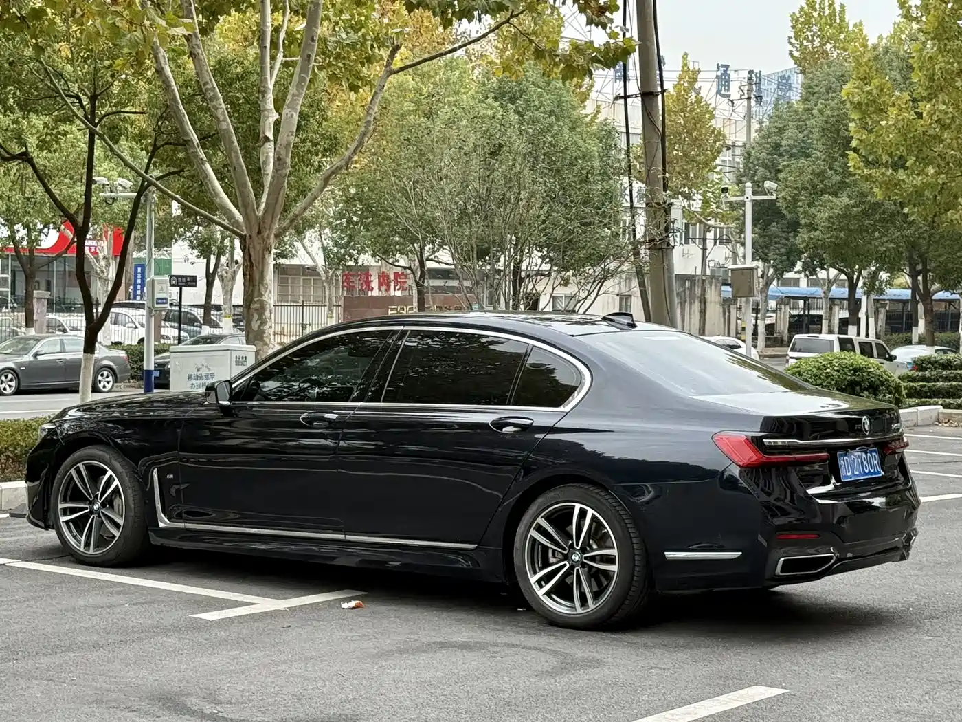 BMW 7 SERIES