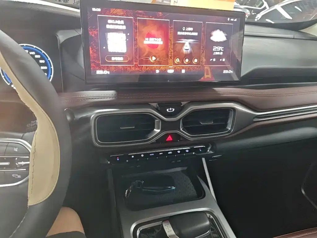 Geely Haoyue 2022 2022 1.8TD DCT Luxury 7-Seater