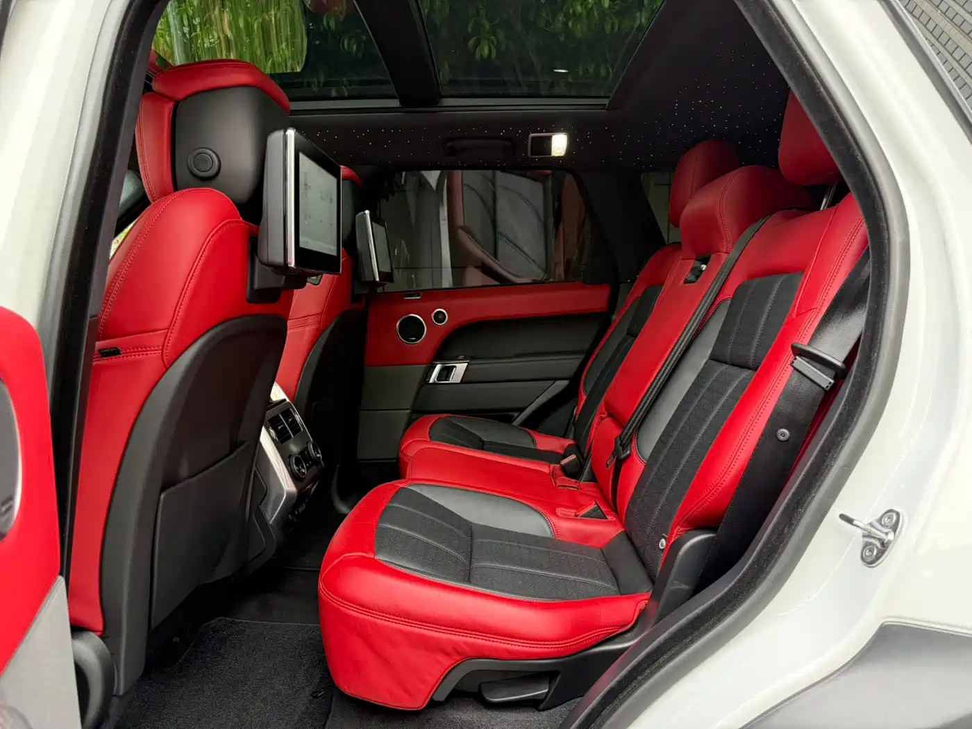 Land Rover Range Rover Sport 2020 3.0 L6 SE фото 13