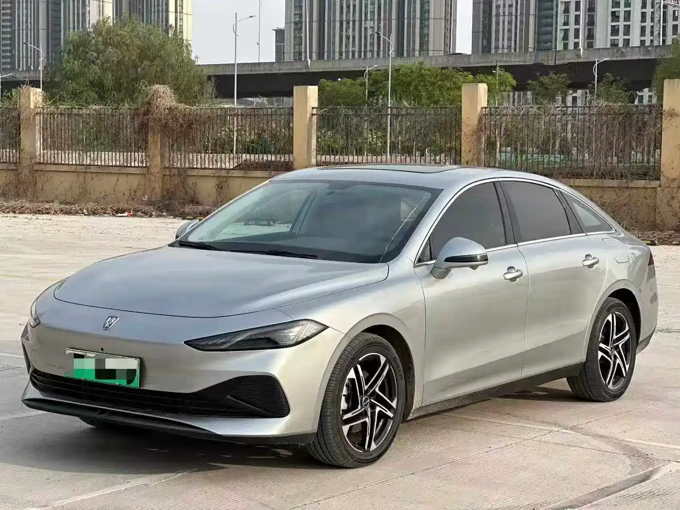 ROEWE D7