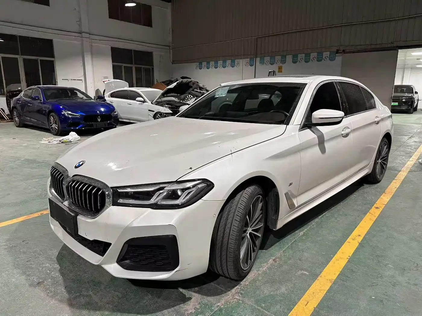 BMW 5 SERIES