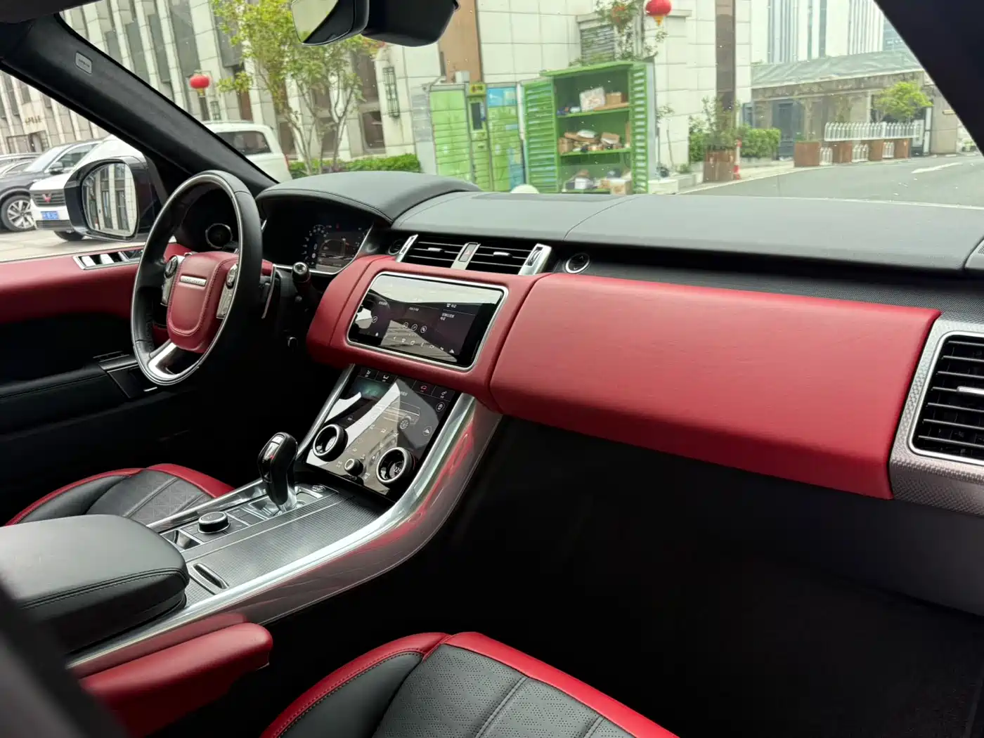 Land Rover Range Rover Sport 2020 3.0 L6 SE фото 7
