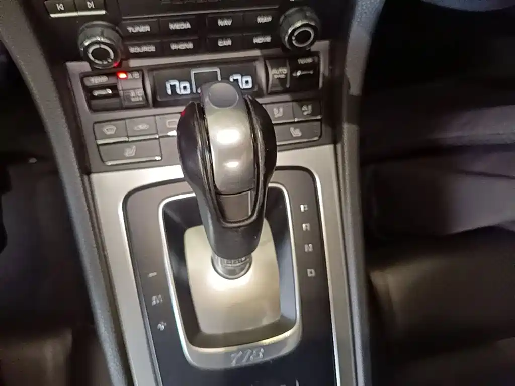 Porsche 718 2016 Cayman 2.0T фото 14