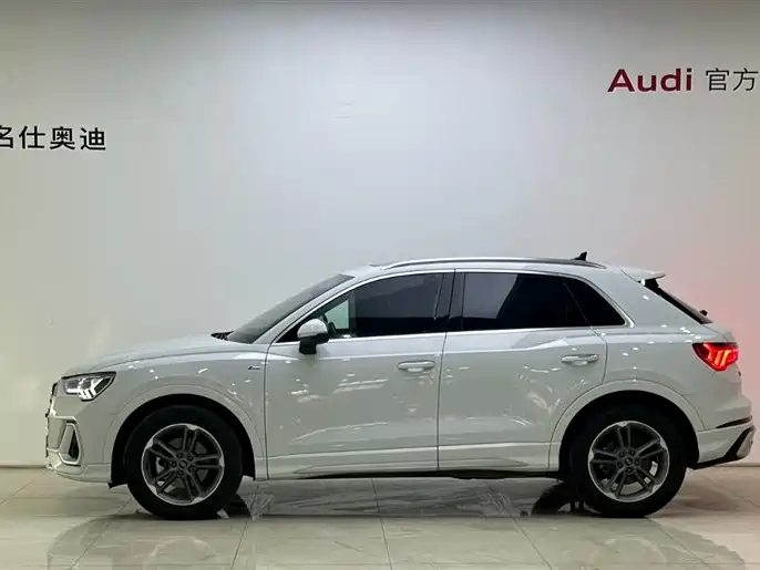 Audi Q3 2024 2024 35 TFSI Progressive Sport