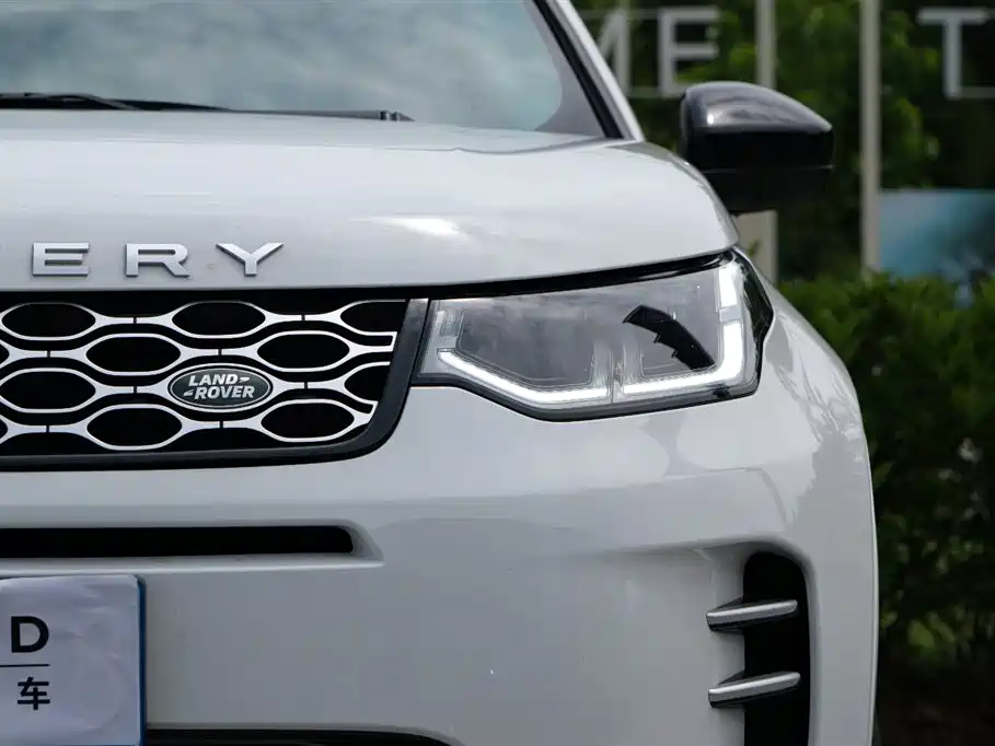 Land Rover Discovery Sport 2025 249PS Performance Tech Edition фото 16