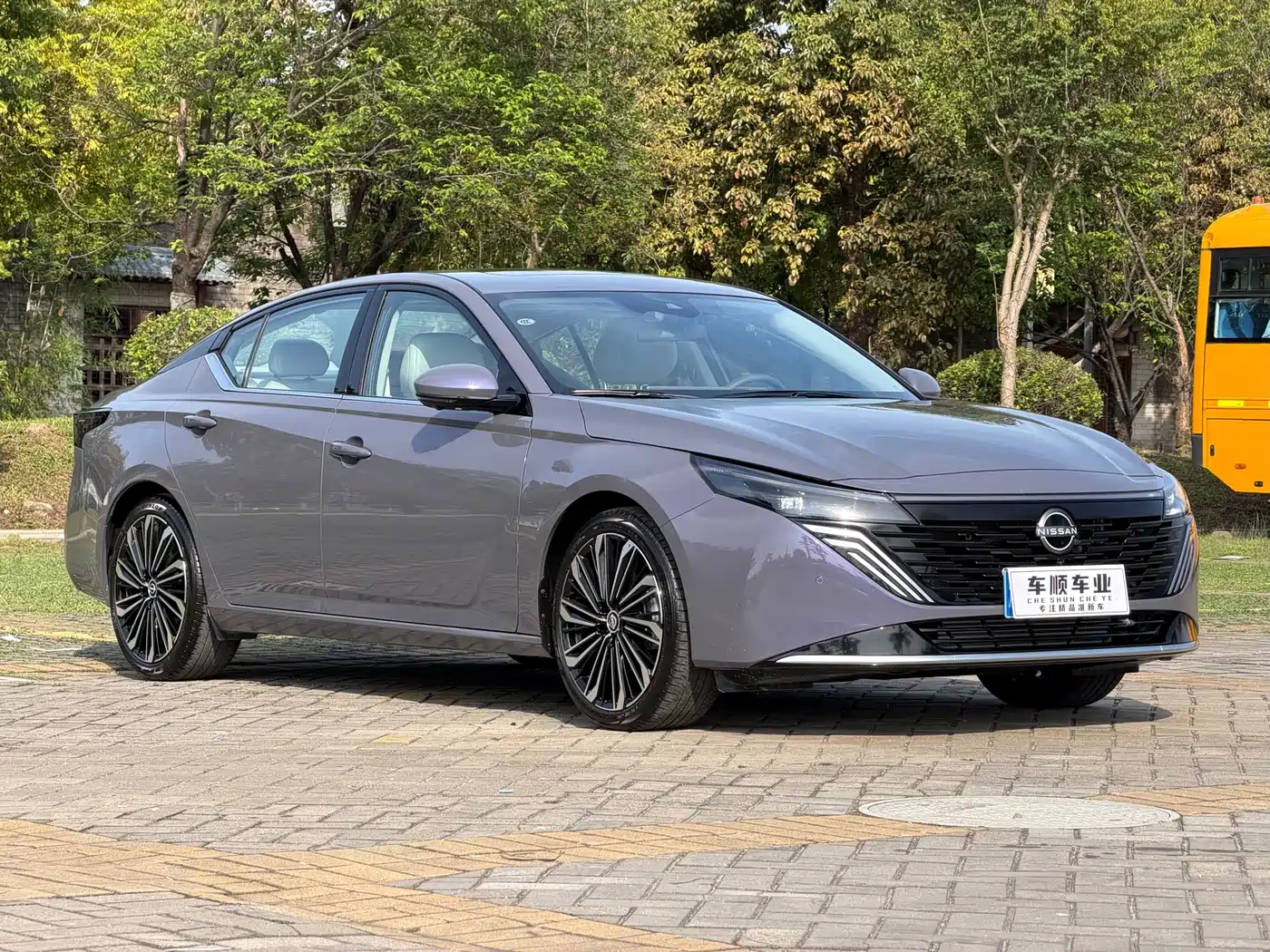 NISSAN TEANA