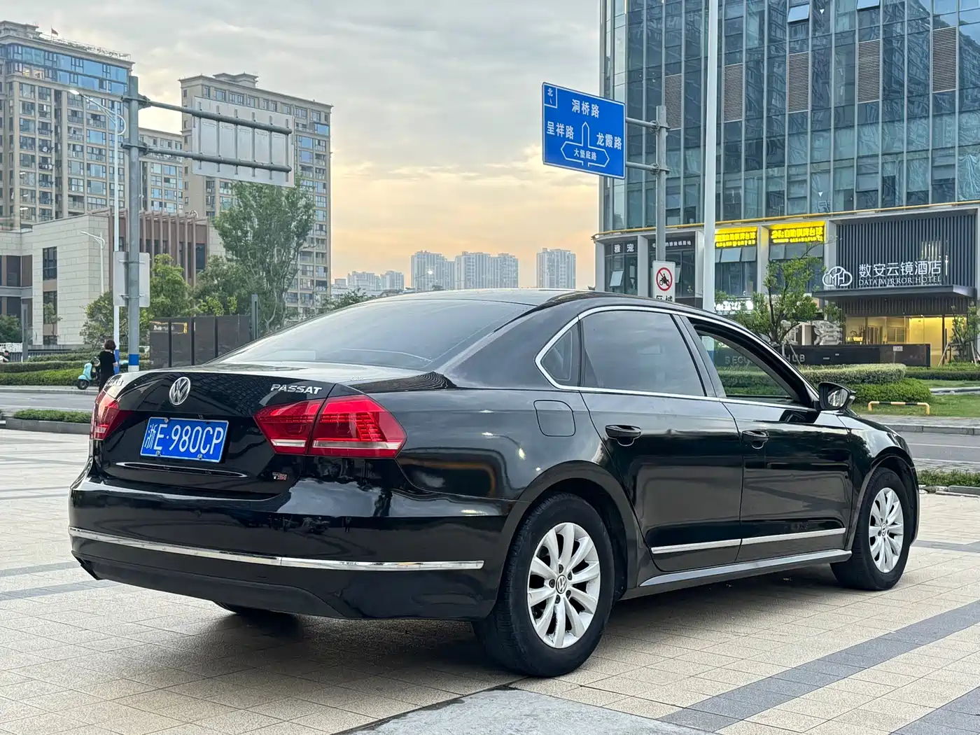 Volkswagen Passat 2013 1.8TSI DSG Yuzun фото 4