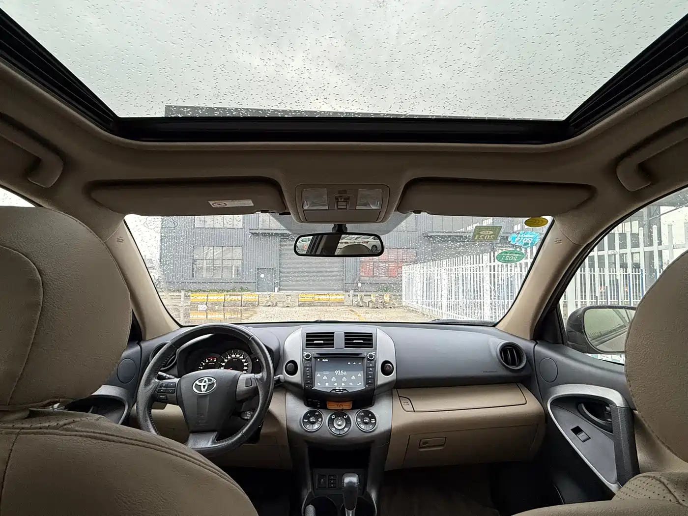 Toyota RAV4 Rongfang 2013 Special Edition 2.0L Auto Elite фото 12