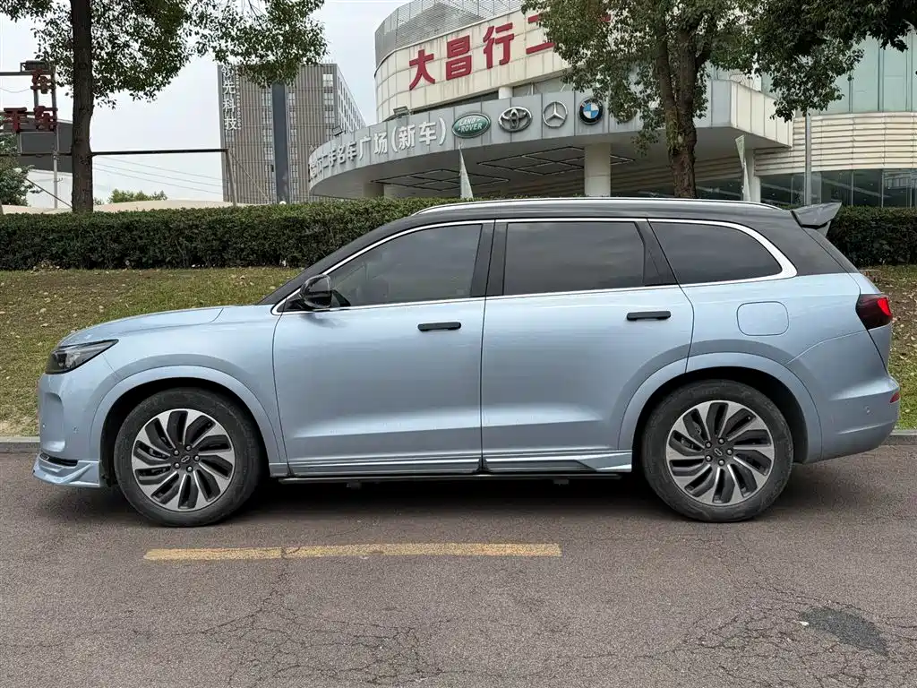 AITO Wenjie AITO M7 2024 1.5T RWD Plus 5-Seater фото 3