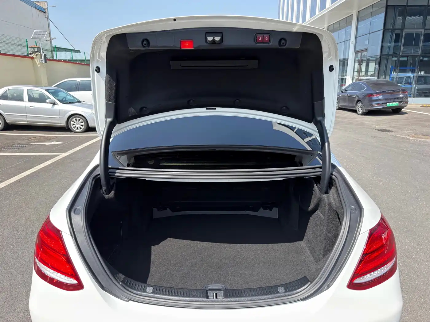 Mercedes-Benz E-Class 2019 Facelift E 300 L Sport Luxury фото 15