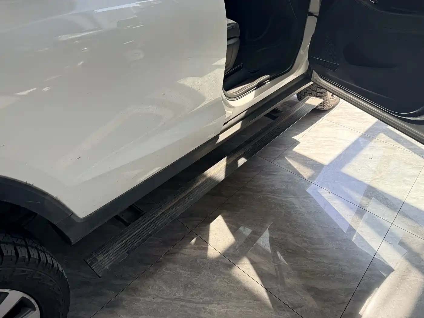 Roewe RX8 2020 2019 30T Intelligent Internet AWD Flagship Edition