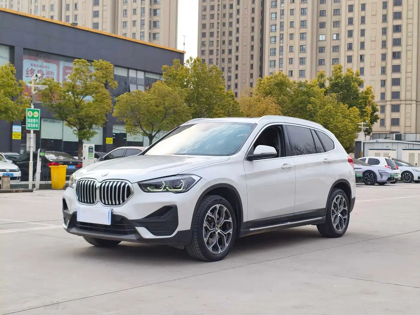 BMW X1 2022 sDrive25Li Leading