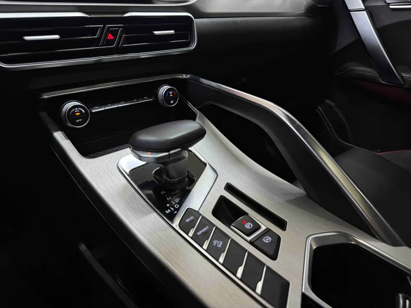 GEELY AUTOMOBILE BINYUE