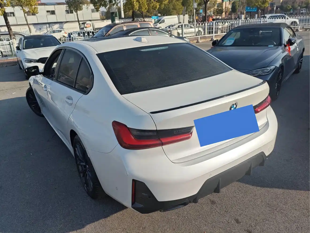 BMW 3 Series 2024 325Li M Sport Shadowline Package фото 6