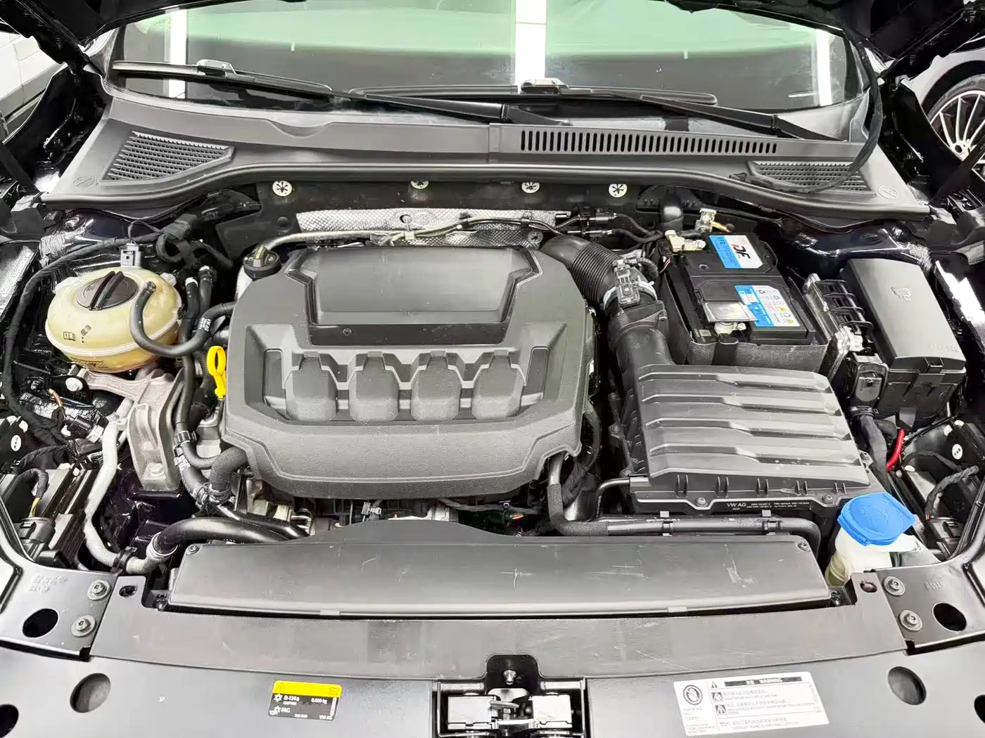 Volkswagen Passat 2023 Facelift 330TSI Starlight Luxury Edition фото 25