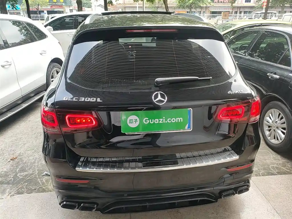 Mercedes-Benz GLC 2020 GLC 260 L 4MATIC Luxury фото 4