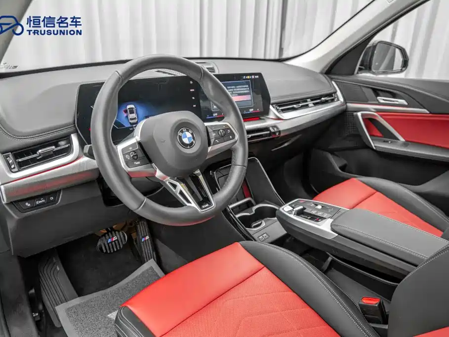 Фото 12 - BMW X1