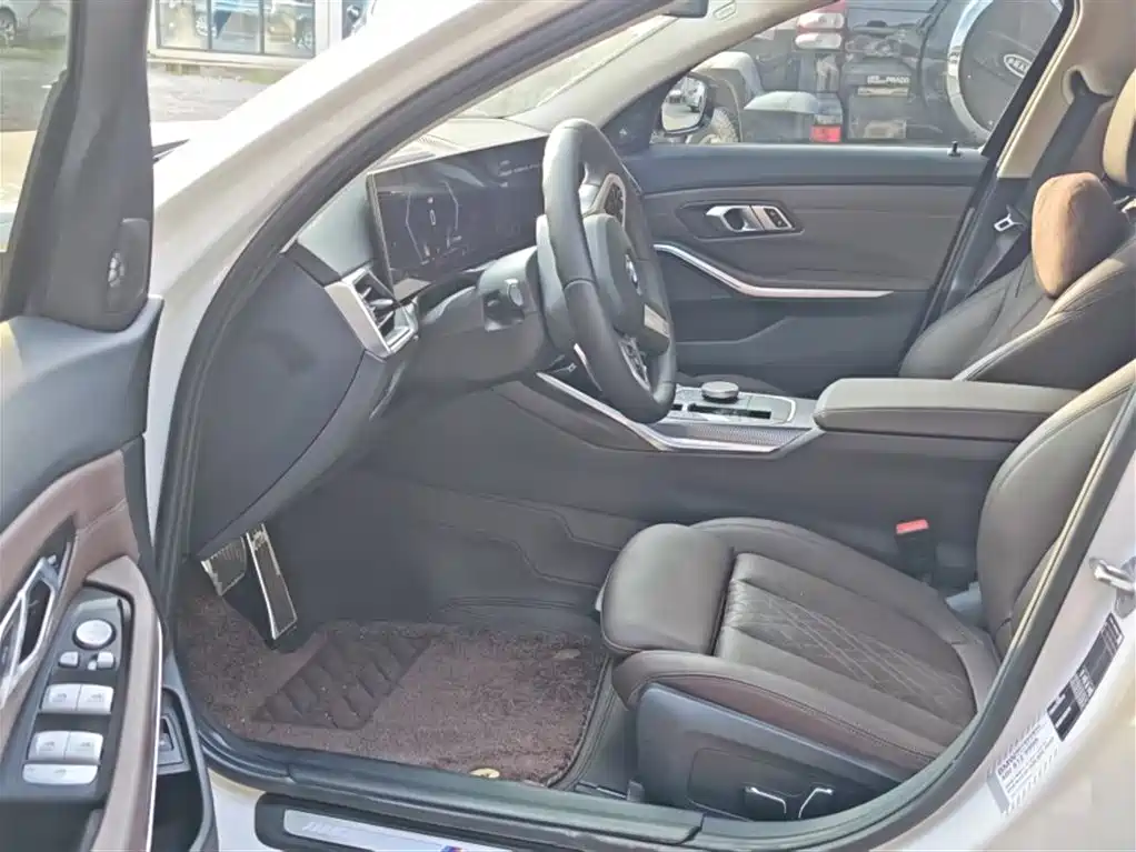 BMW 3 Series 2023 325Li M Sport Black Night Package фото 4