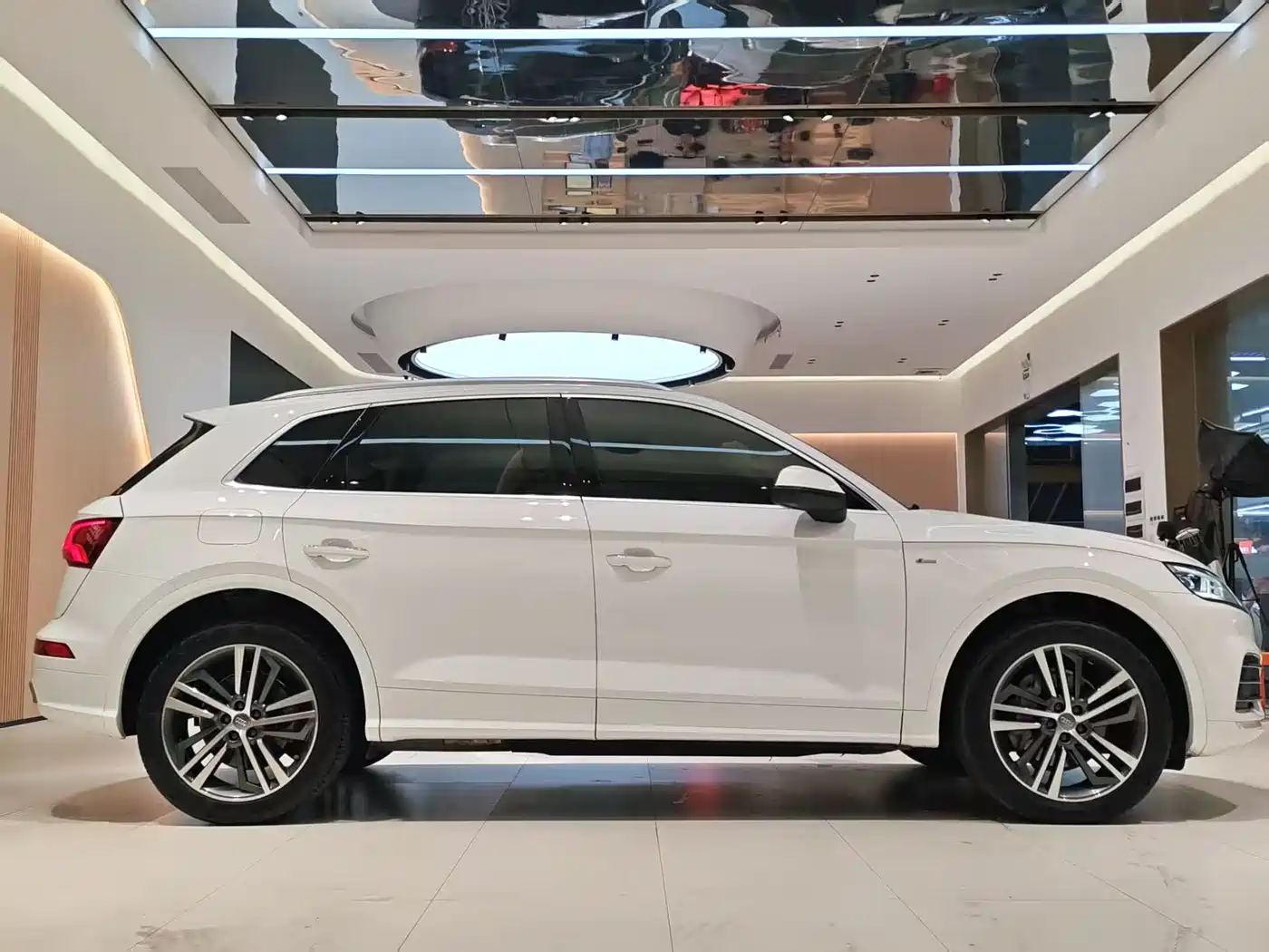 Audi Q5L 2018 45 TFSI Exclusive Sport China VI фото 4