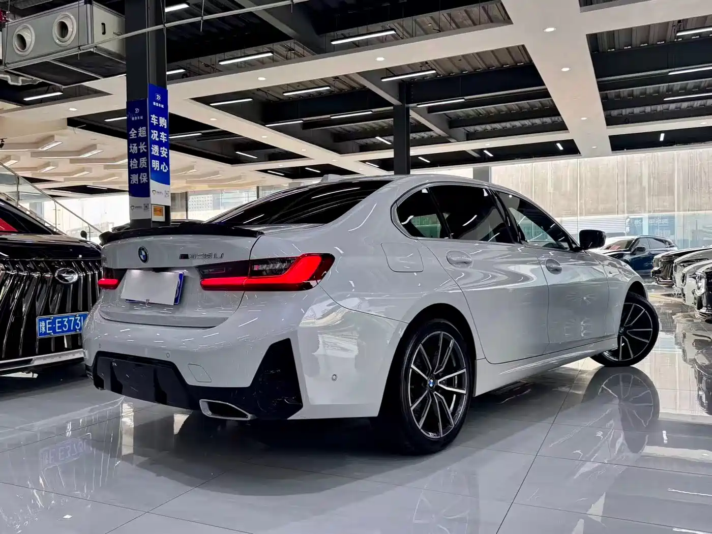 BMW 3-SERIES