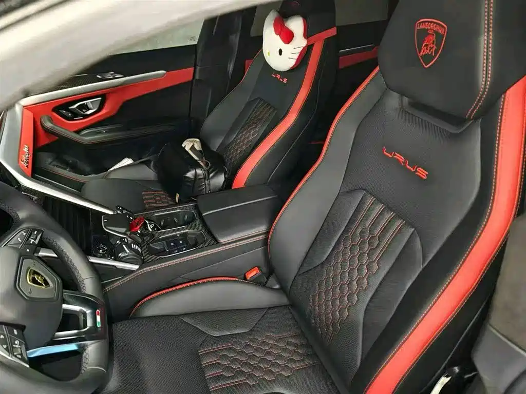 Lamborghini Urus 2024 2023 4.0T V8 S
