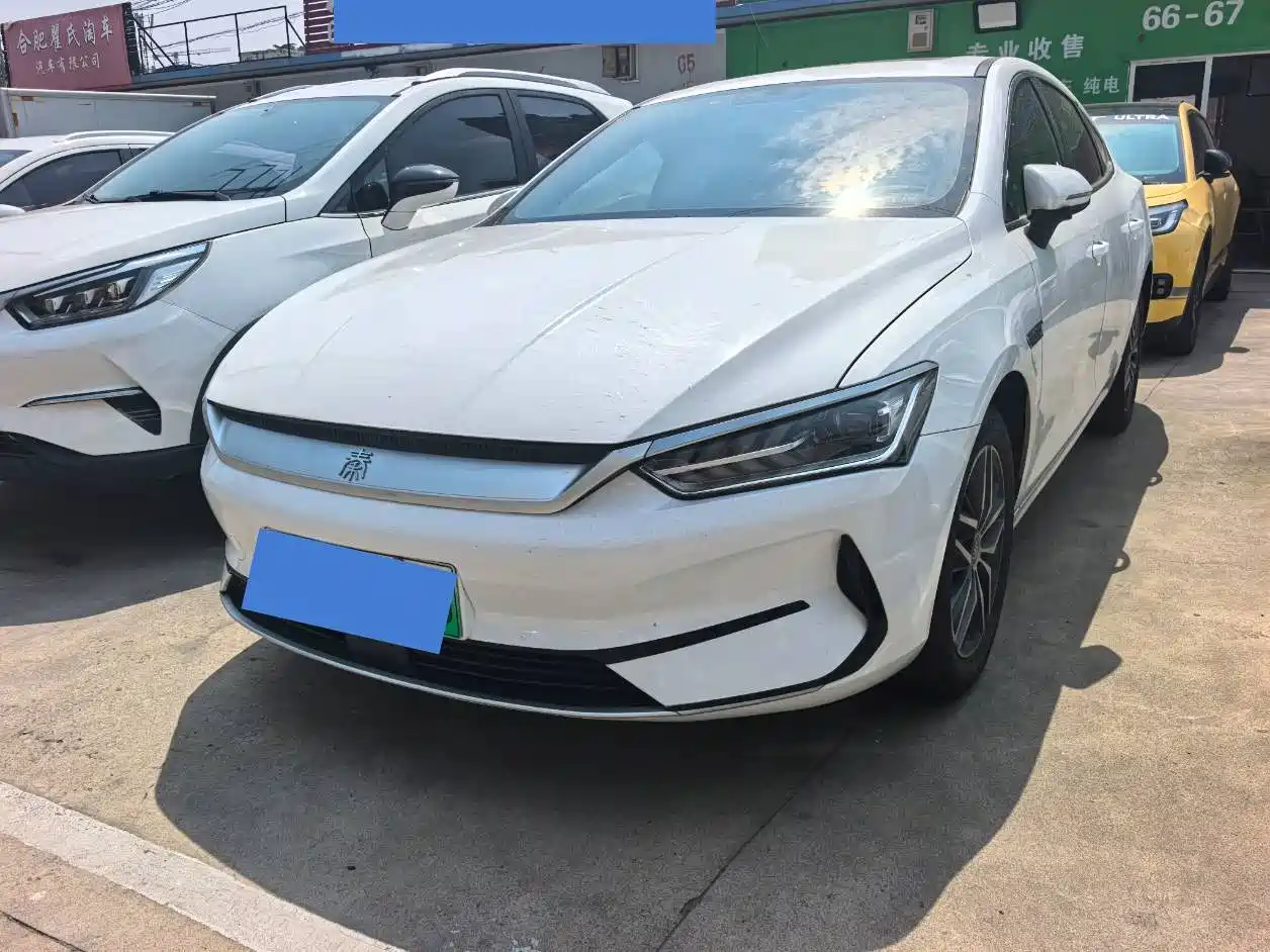 BYD Qin PLUS 2021 EV 400KM Luxury Model