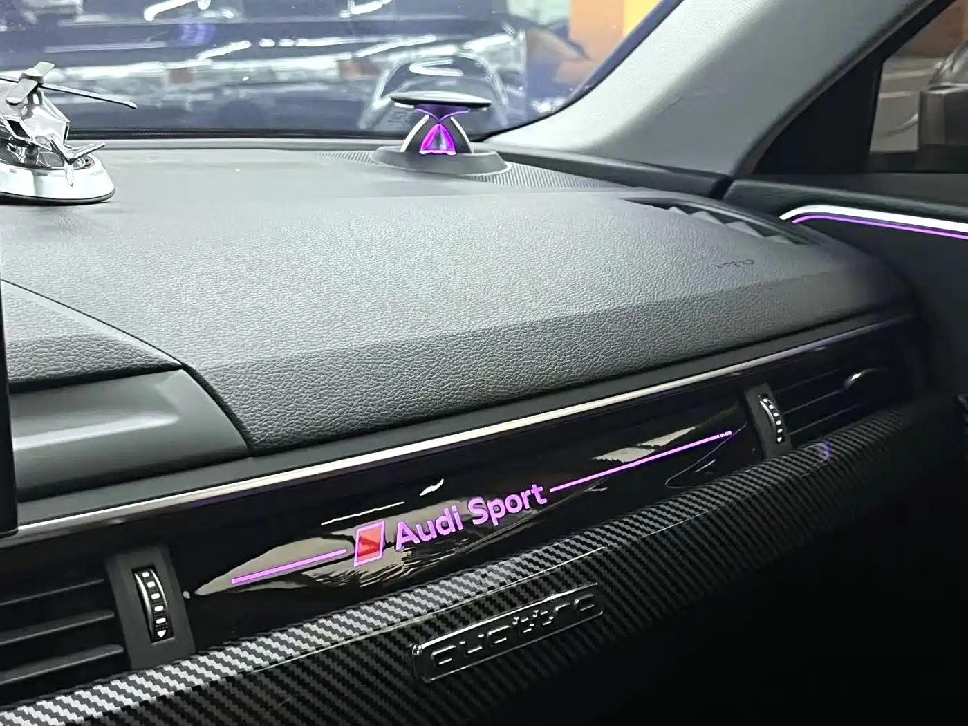 Audi A4L 2020 40 TFSI Fashion Dynamic Edition фото 6