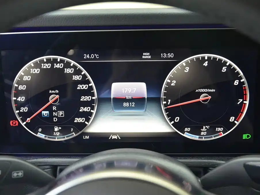 Mercedes-Benz G-Class 2024 G 350 фото 13