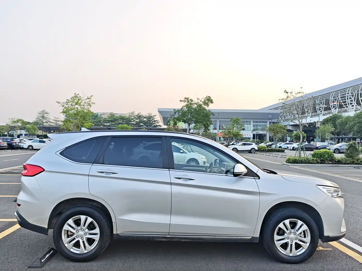 Haval M6 2021 PLUS 1.5T DCT Luxury Smart Connect фото 5