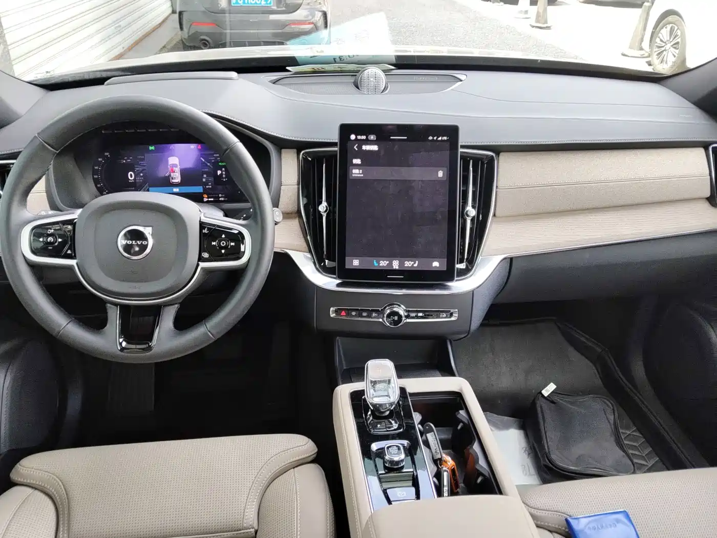 Volvo XC90 Plug-in Hybrid 2025 2025 Facelift T8 Smart Premium Luxury 7-seater