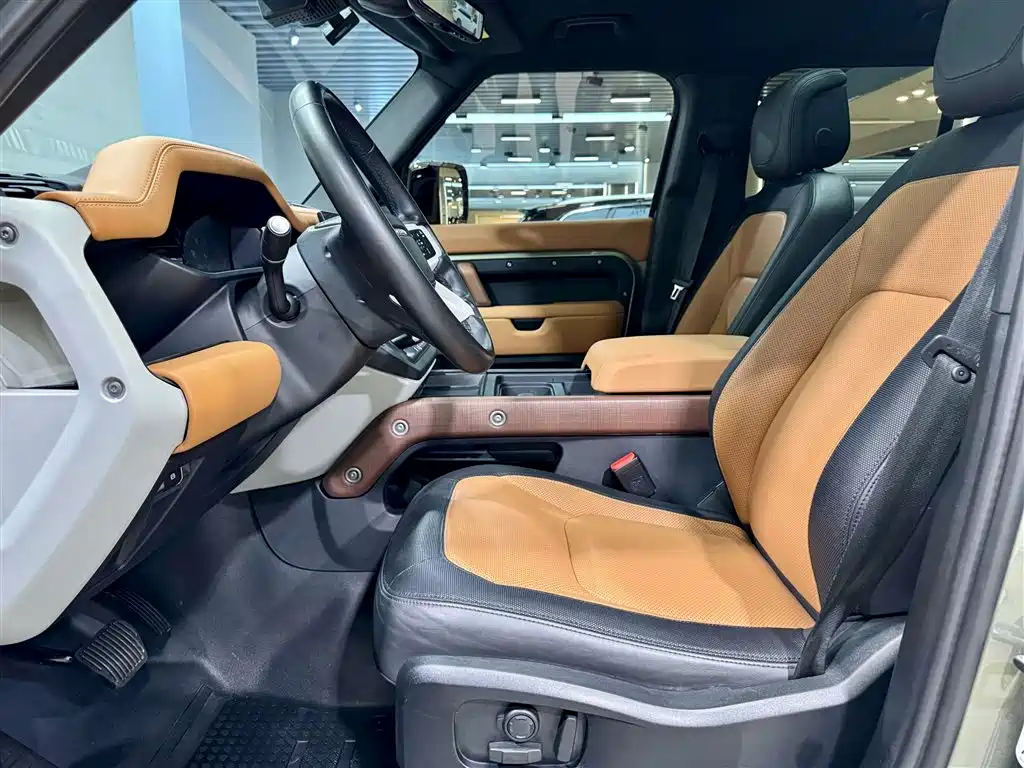 Land Rover Defender 2024 110 3.0T P400 X-DYNAMIC HSE фото 18