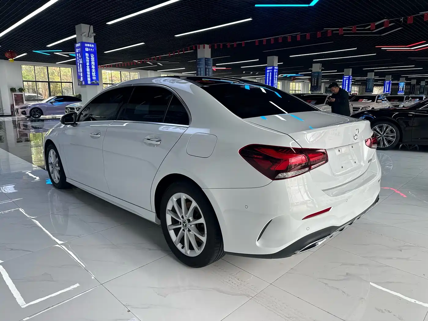 Mercedes-Benz A-Class 2021 A 200 L Sport Sedan Dynamic Type фото 7