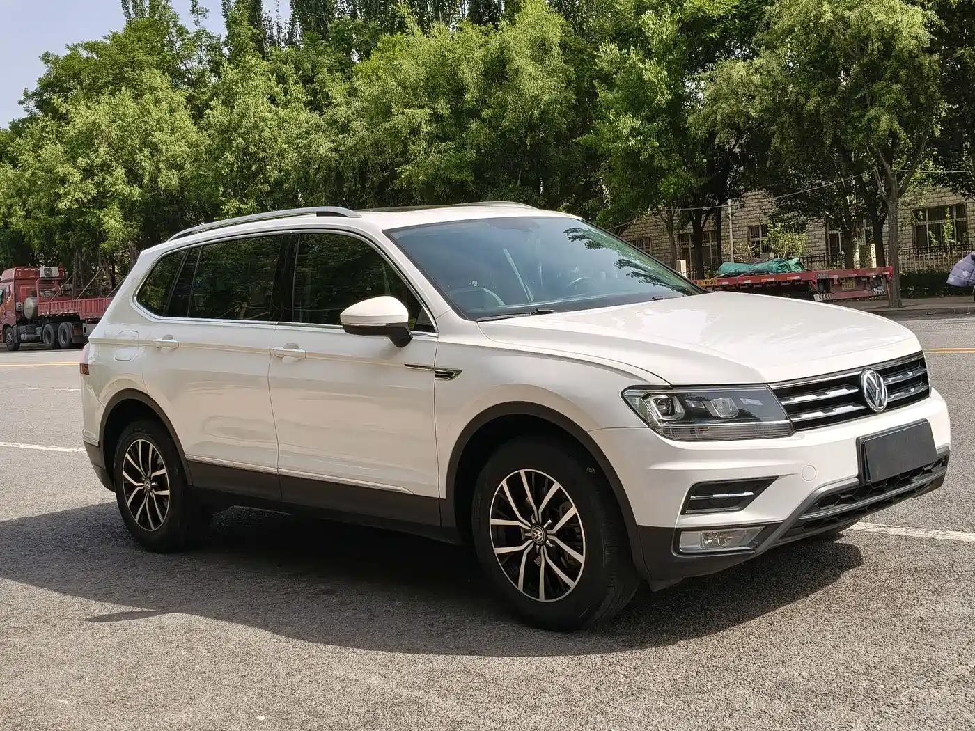 Volkswagen Tiguan L 2017 330TSI Automatic 2WD Luxury Edition фото 3