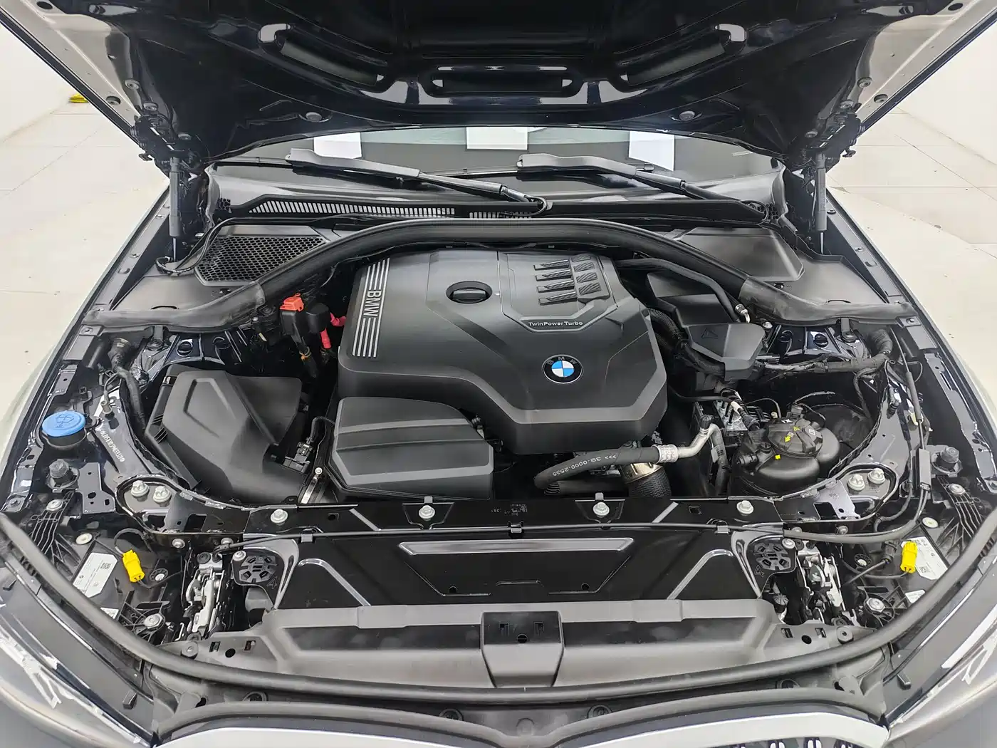 BMW 3 Series 2023 320Li M Sport Package фото 17