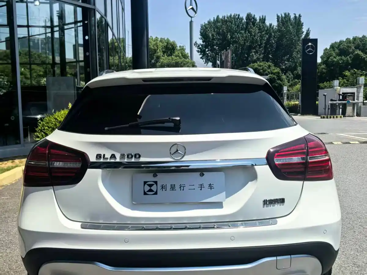 Mercedes-Benz GLA 2018 GLA 200 Fashion фото 10