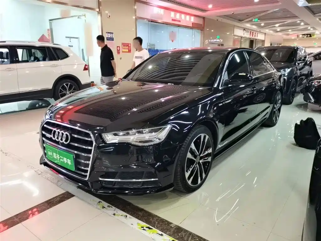 Audi A6L 2018 30th Anniversary 45 TFSI quattro Sport фото 2