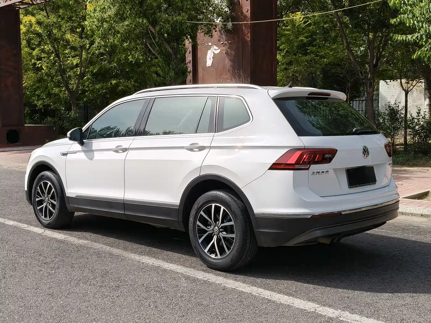 Volkswagen Tiguan L 2017 330TSI Automatic 2WD Luxury Edition фото 7